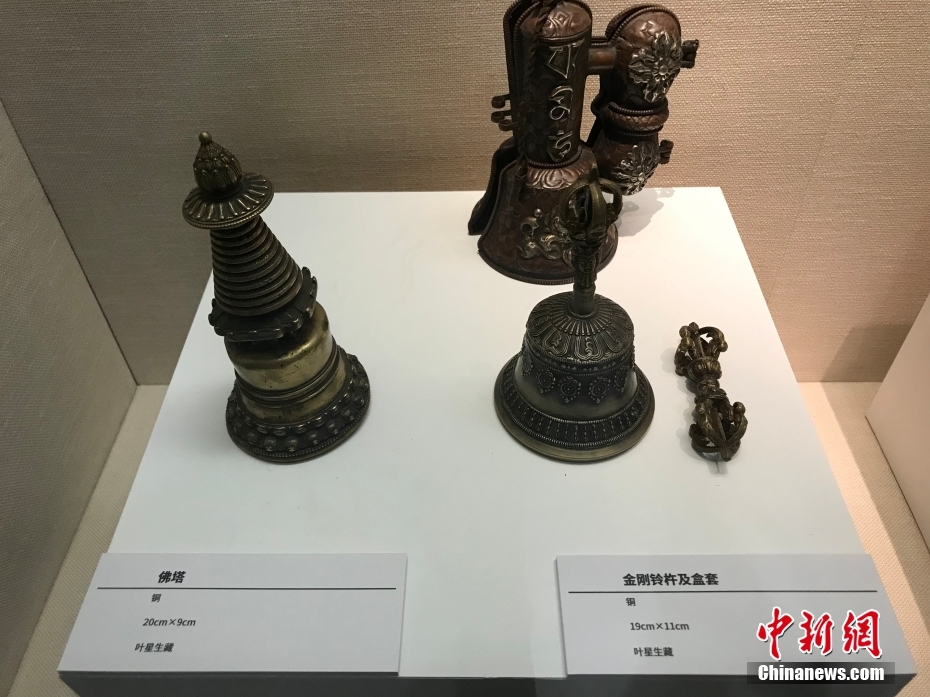 图为做工精美的宗教器物。 <a target='_blank'  data-cke-saved-href='/' href='/'>中新社</a>发 陈建新 摄